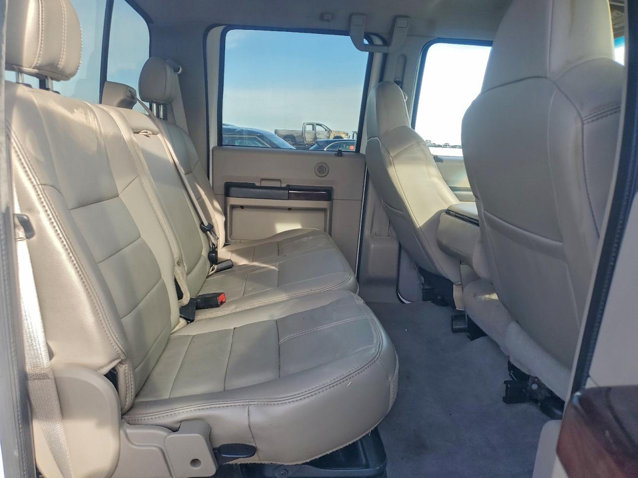 Ford F-250 Super Duty Image 9