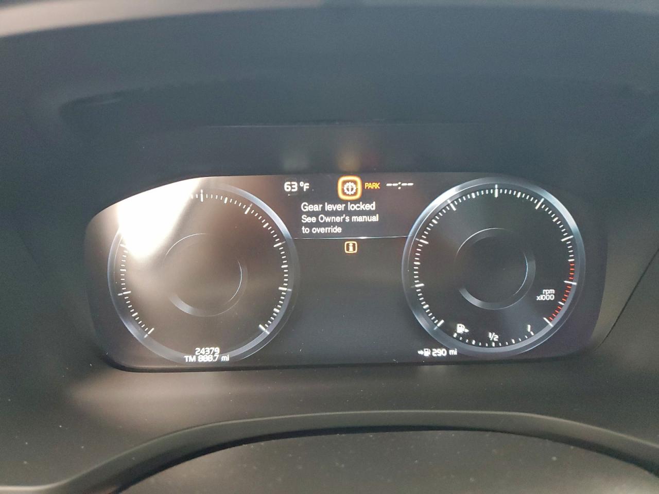 Volvo S60 T5 Momentum Image 4